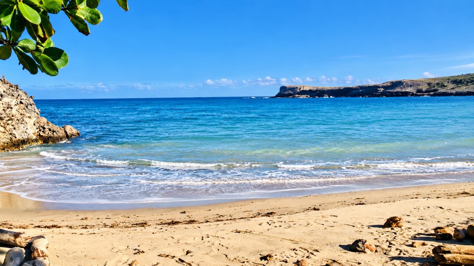 A quiet Saint Lucia beach